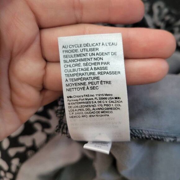 Chico's Womens Medium Petite 100% Pima Cotton Leopard Animal Print Long Sleeve - Picture 6 of 9